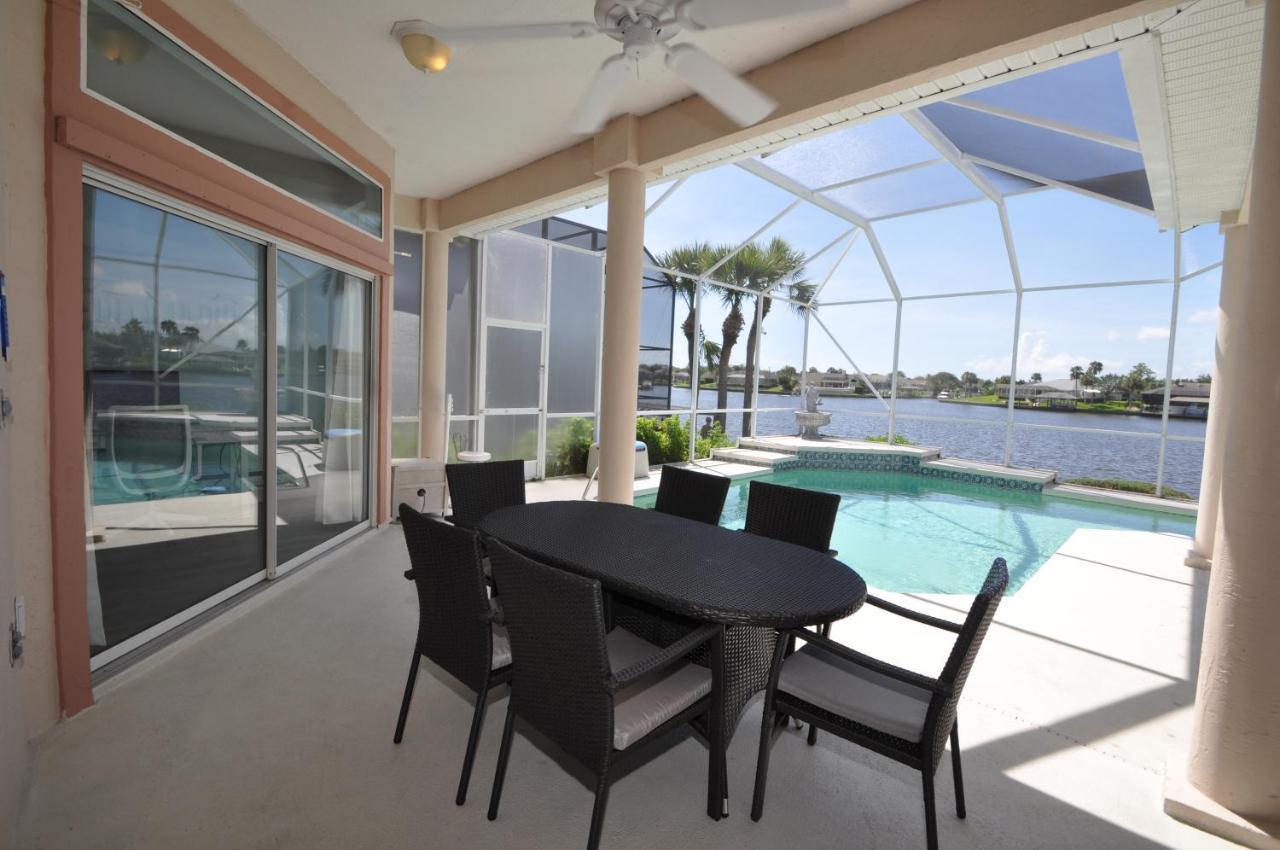 Sunset Bay Beautiful Pool Home - Bring Your Boat Or Jet Ski - Canal With Dock- Sleeps 10 - 4 Bd Palm Coast Esterno foto